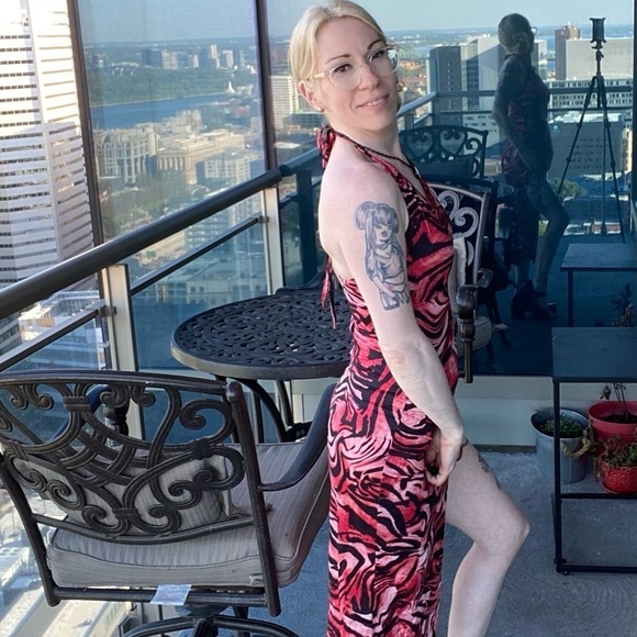 Women's Slit Dress XS/ Robe fendue pour femme XS - Picture 4 of 8